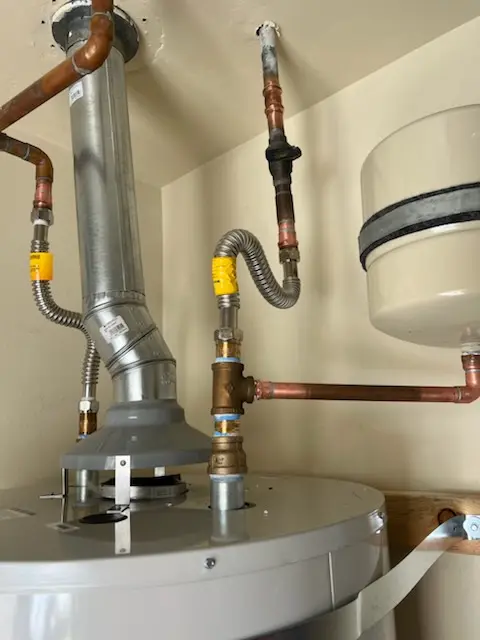 Water heater installation and plumbing repair in North Deale